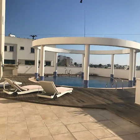 Finikoudes Luxury Lägenhet