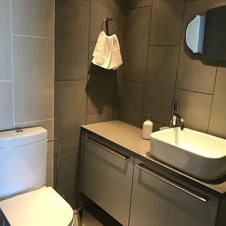 Finikoudes Luxury Appartement *