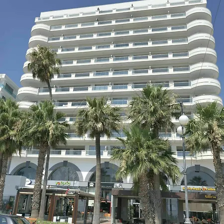 Finikoudes Luxury * Larnaca
