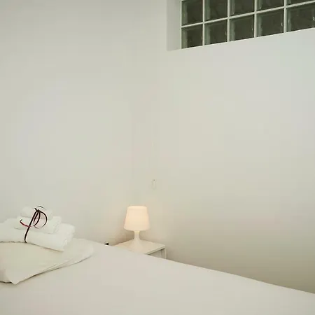 Finikoudes Luxury Appartement *